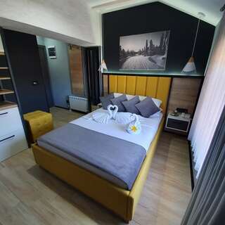Отель Dream House Hotel Колашин Стандартный двухместный номер с 1 кроватью-1
